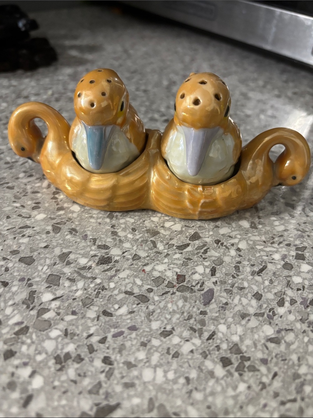 Ceramic Bird Salt and Pepper Shaker Set - Mustard Yellow . Vintage